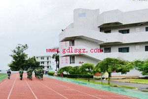 自贡市旅游职业高级中学环境