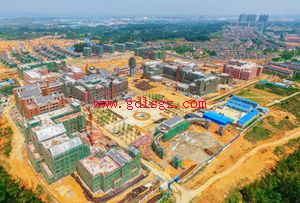 �ɶ����Ǻ���ѧԺ��У����ģ����������������