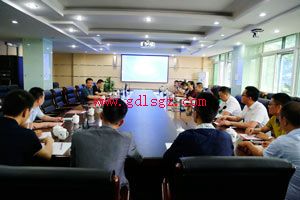 ���ؿ�����ݰ�ٳɶ�ְҵ����ѧԺר�⽻����˫��������