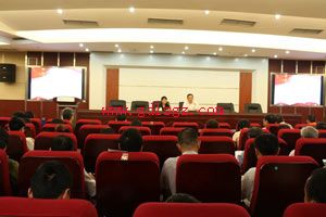 �ɶ���֯�ߵ�ר��ѧУ�ٿ�ʡ��ʮһ�ε����ᾫ�����������