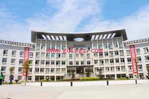 重庆市彭水苗族土家族自治县职业教育中心图片