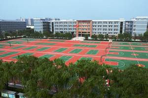 ����м���ѧУͼƬ