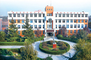 ����ڶ�ְҵ�е�רҵѧУͼƬ