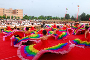 �ĳ��Ṥ��רѧУͼƬ