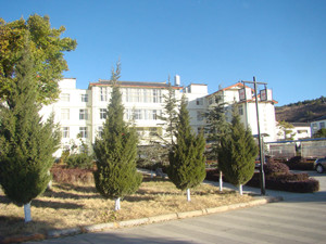 丽江民族中等专业学校