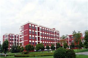 四川托普计算机职业学校